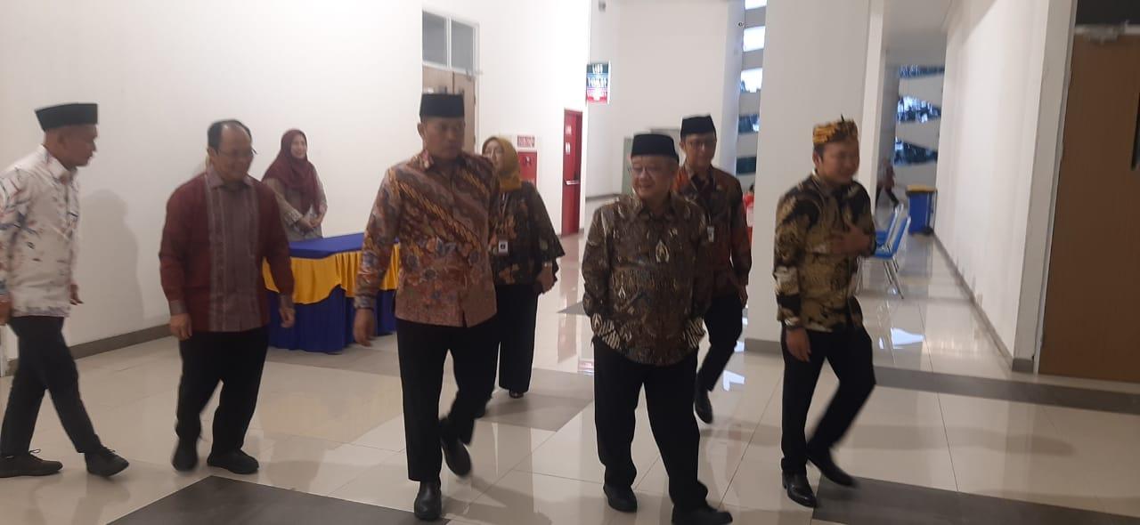 20251030_PEMBINAAN-KEROHANIAN-Rektor-Undip-Suharnomo.jpg