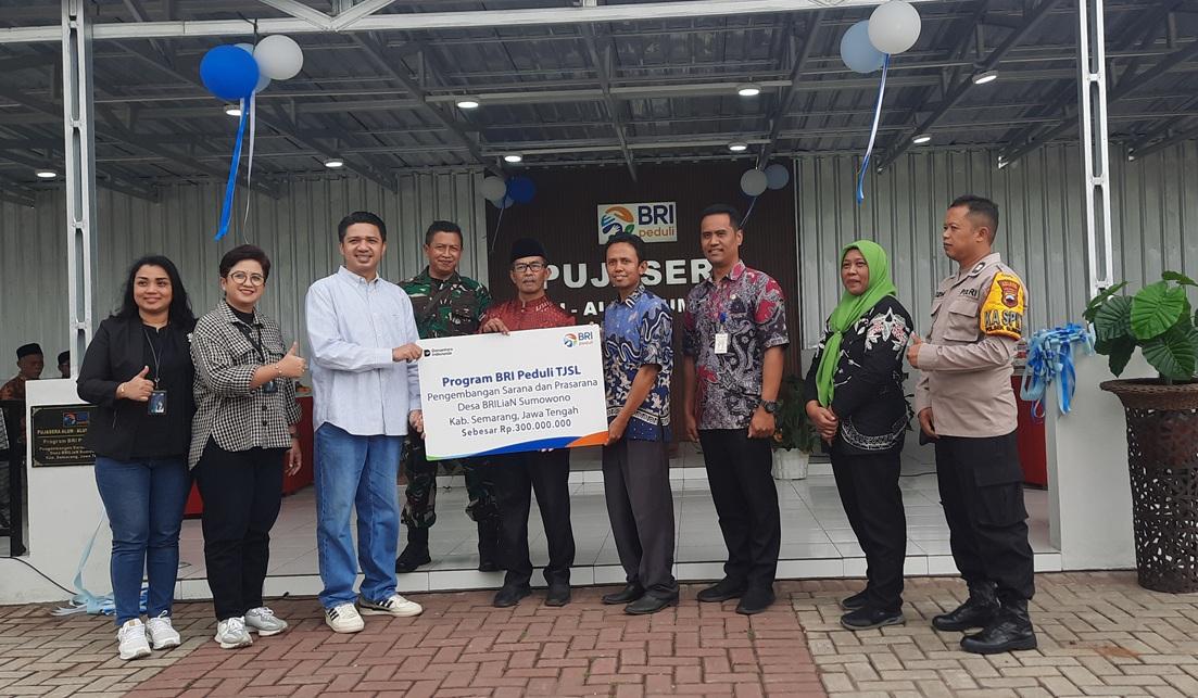 BRI Serahkan Bantuan TJSL Bangunan Pujasera di Alun-Alun Sumowono untuk Pengembangan Ekonomi UMKM