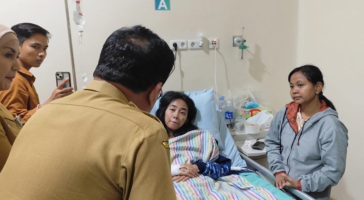 20251103_Kondisi-Putri-Setia-Gita-Pratiwi-di-rumah-sakit-Kendal_1.jpg
