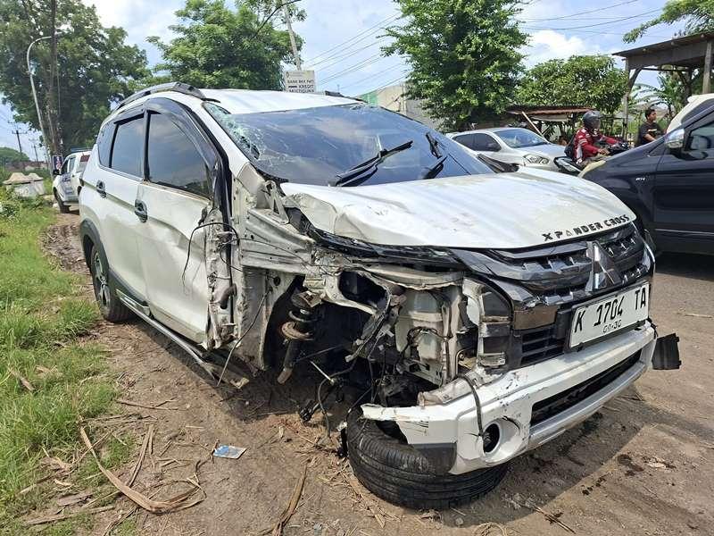 20251110_RINGSEK-Kondisi-mobil-Xpander-yang-terlibat-kecelakaan.jpg