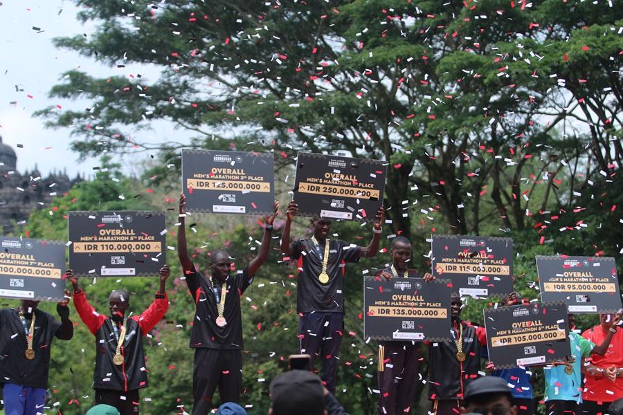 20251116-_-Juara-Borobudur-Marathon-2025.jpg