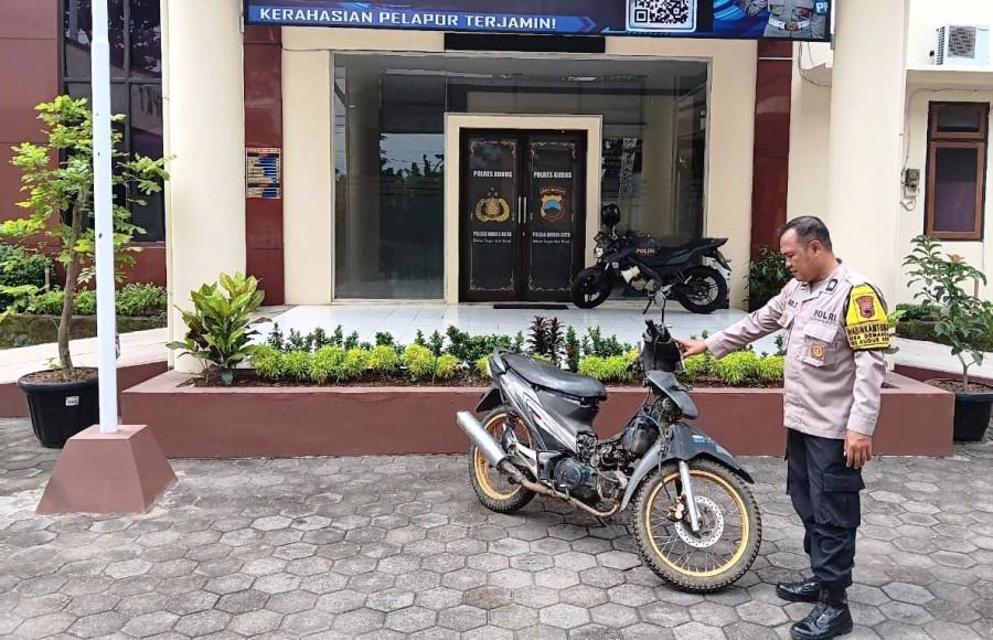 20251117-_-Pencurian-Motor-di-Wergu-Wetan-Kudus.jpg