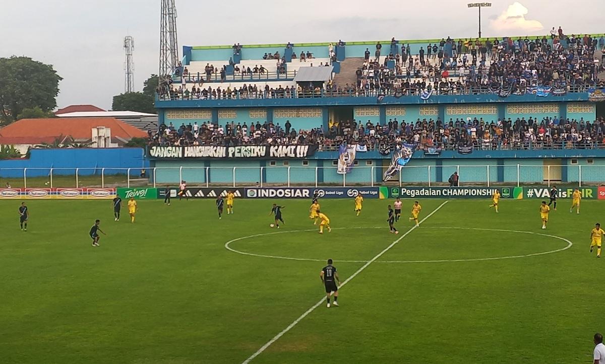20251123_Pertandingan-antara-Persiku-Kudus-VS-Persela-Lamongan_1.jpg