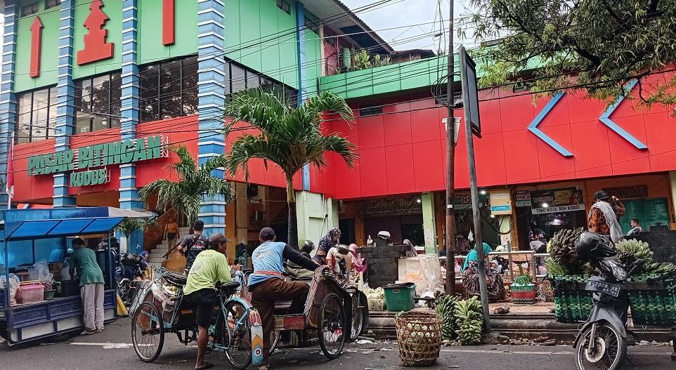 20251203_suasana-pasar-bitingan-Kudus.jpg