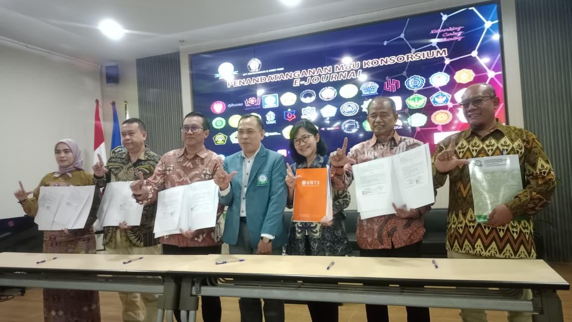 Universitas Telogorejo Semarang Teken MoU Konsorsium Turnitin dan E-Journal Internasional 2026