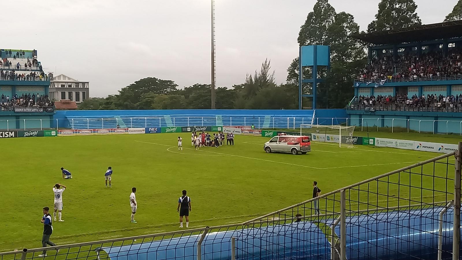 20260118_AMBULANS-di-Laga-Persiku-vs-Persiba.jpg