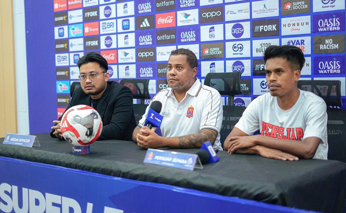 20260123_Pelatih-Kepala-Persijap-Jepara-Divaldo-Da-Silva-Teixeira-Alves_1.jpg