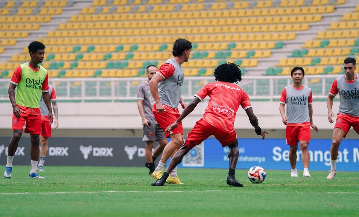 20260429_Pemain-Persijap-Jepara-latih-tanding-di-Banten-International-Stadium_1.jpg