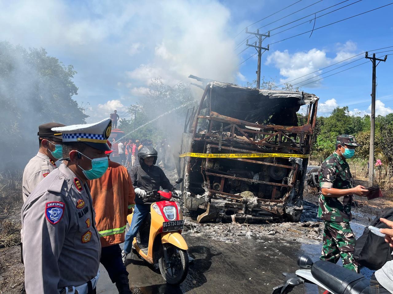 20260506_Kecelakaan-Bus-ALS-Terbakar.jpg