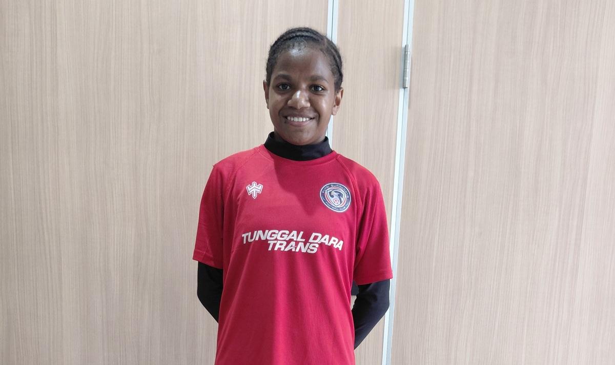 20260531_Pesepak-bola-perempuan-asal-Papua-ika-Wonda_1.jpg