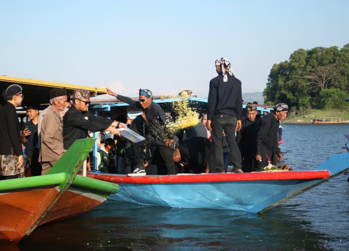 Bupati Ischak Sebut Tahun Ini Ada Pembangunan Camping Ground di DTW Waduk Cacaban Tegal - Tribunjateng.com