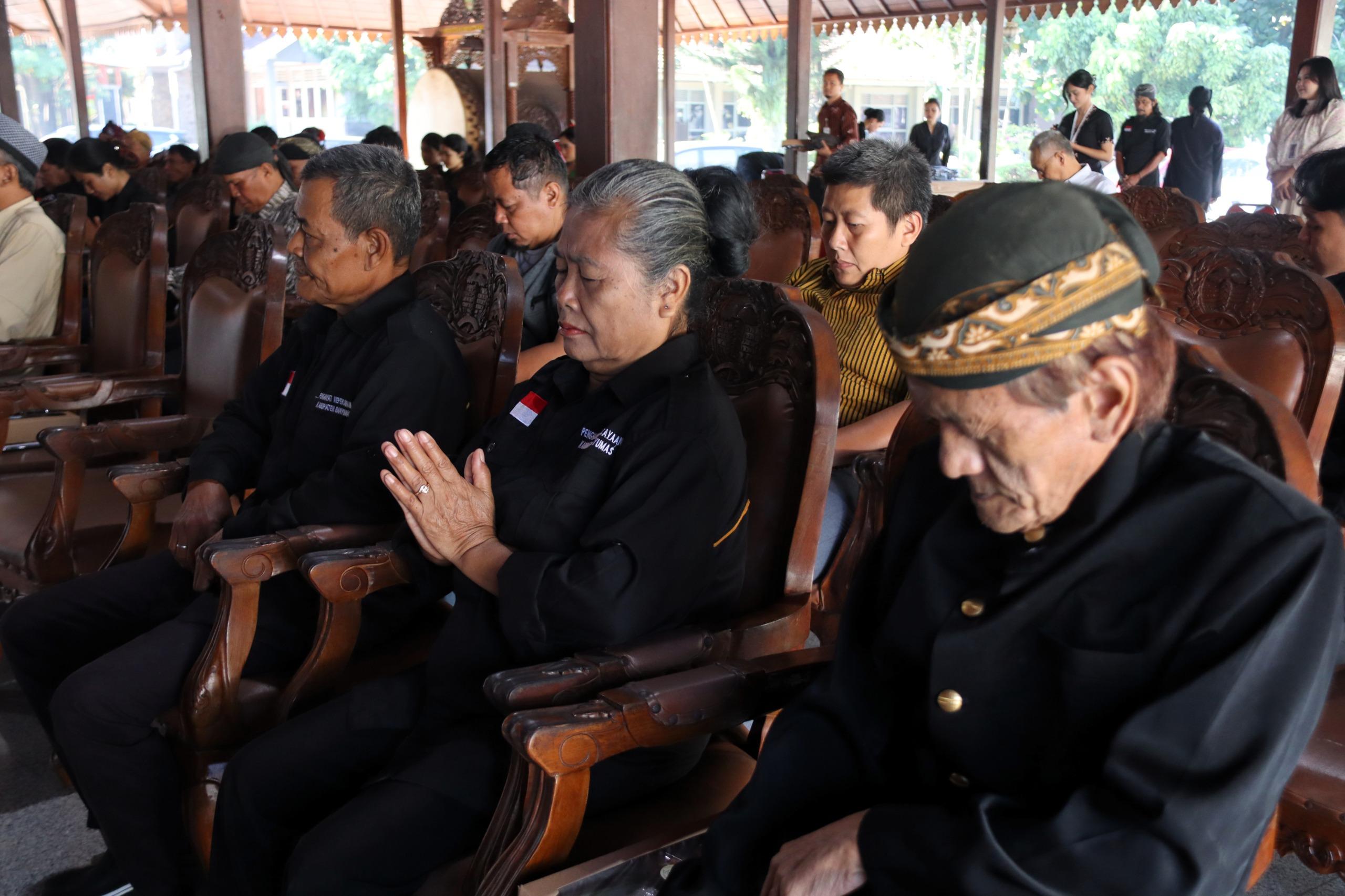 Bupati Banyumas Ingatkan Petungan Jawa Bukan Sekadar Hitungan, Ada Filosofi yang Perlu Dilestarikan - Tribunjateng.com
