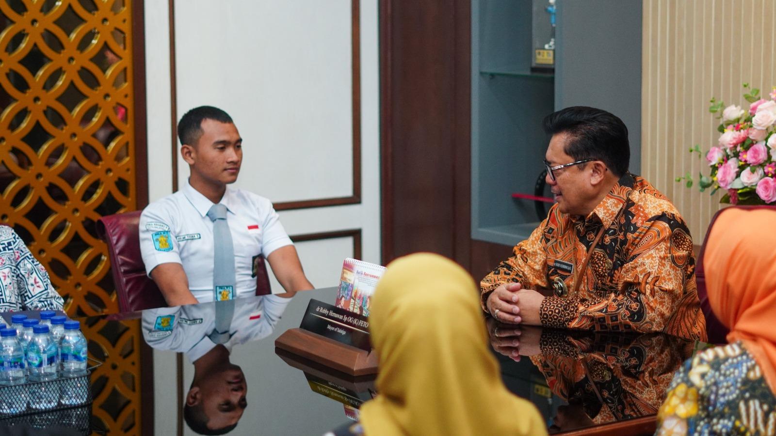 Siswa SMAN 1 Salatiga Lolos Paskibraka Nasional, Hilmi Yuwanda Bakal Kibarkan Merah Putih di Istana - Tribunjateng.com