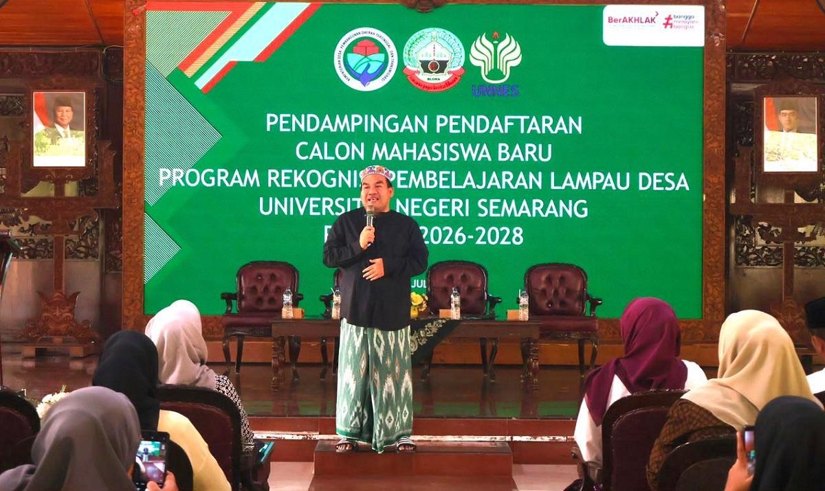 Bupati Blora Dorong Perangkat Desa hingga Kader PKK Kuliah Lewat Program RPL Unnes - Tribunjateng.com