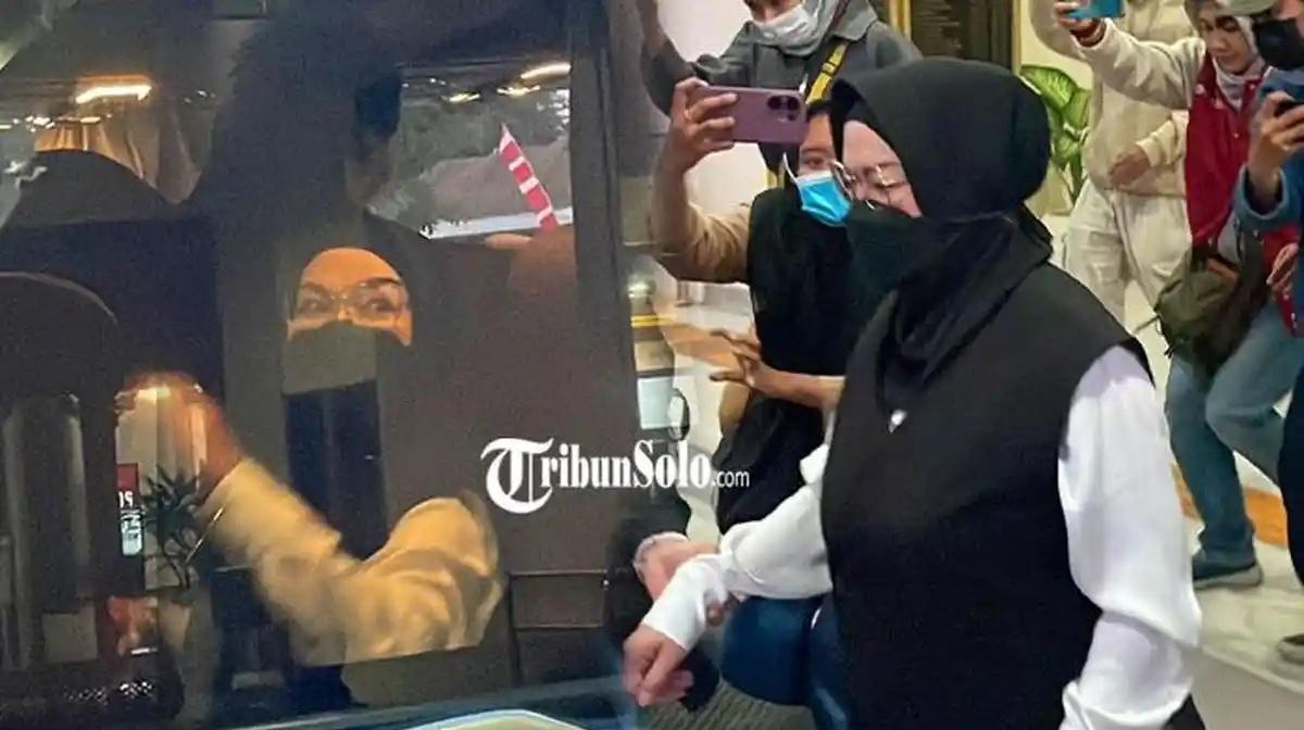 Respons Sekretaris PDIP Jateng Soal Bupati Sukoharjo Etik Suryani Kena OTT KPK: Nunggu Rilis - Tribunjateng.com