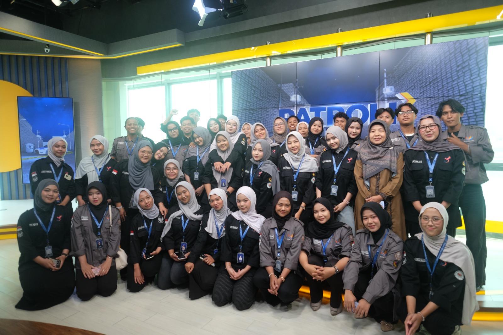 Mahasiswa KPI UIN SAIZU Perdalam Industri Penyiaran Lewat Kunjungan Media 2026 ke Jakarta - Tribunjateng.com
