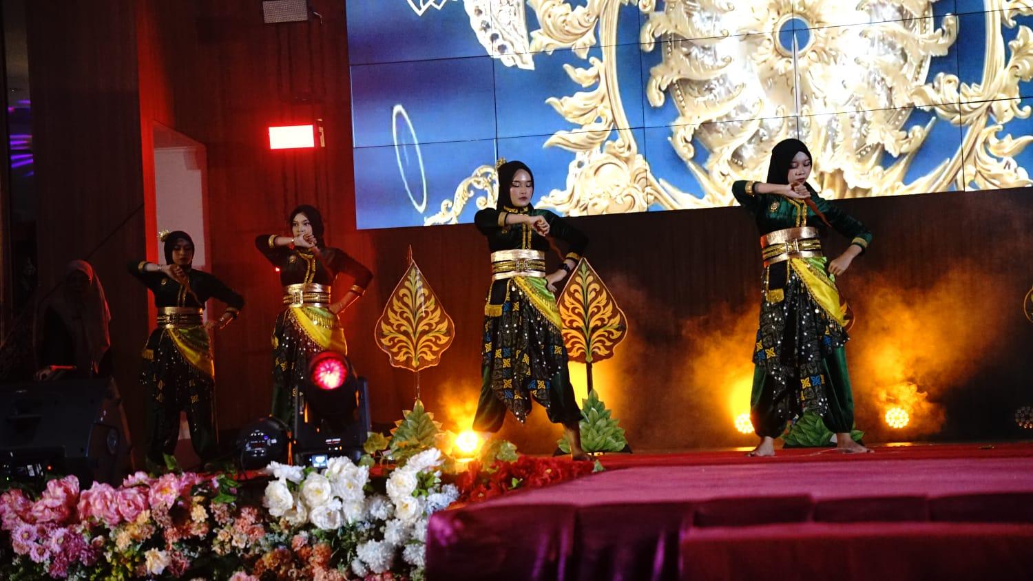 Pelatih Tari UIN Saizu Medali Platinum SeIBa International Festival 2026 Hasil Kerja Keras Mahasiswa - Tribunjateng.com