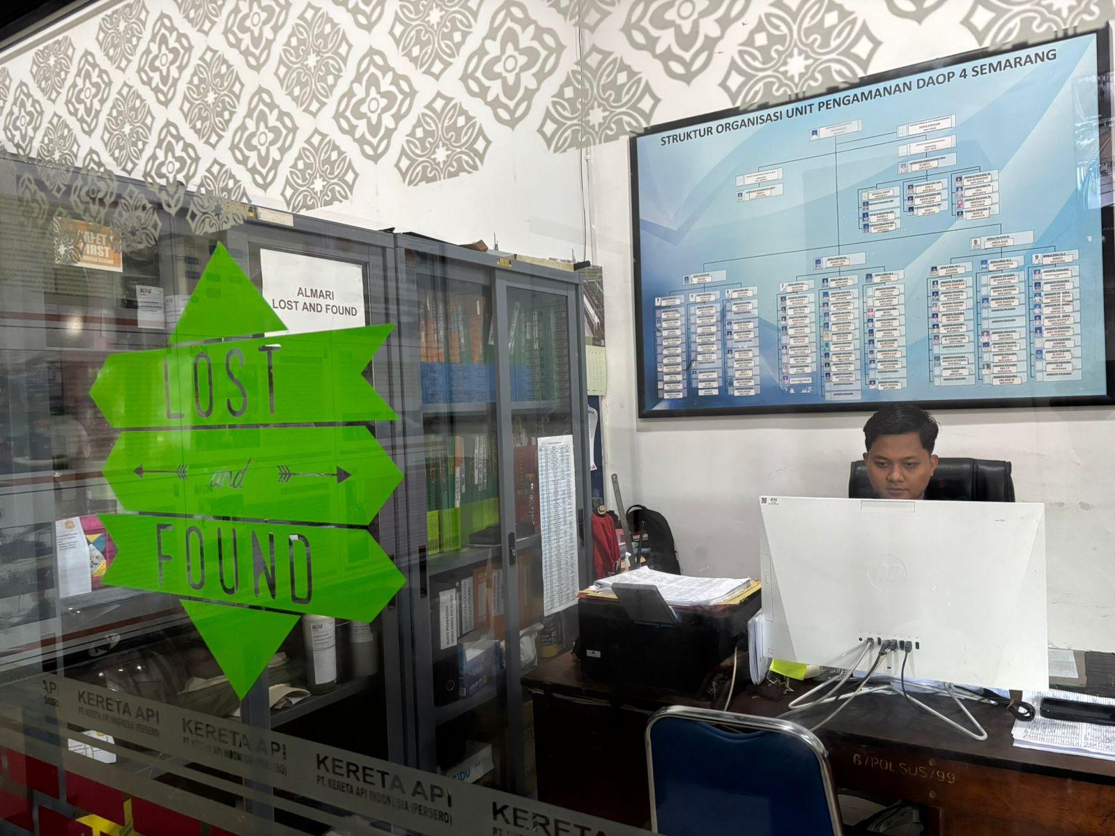 KAI DAOP 4 Temukan 80 Ponsel Tertinggal, Nilai Barang Capai Rp 800juta - Tribunjateng.com