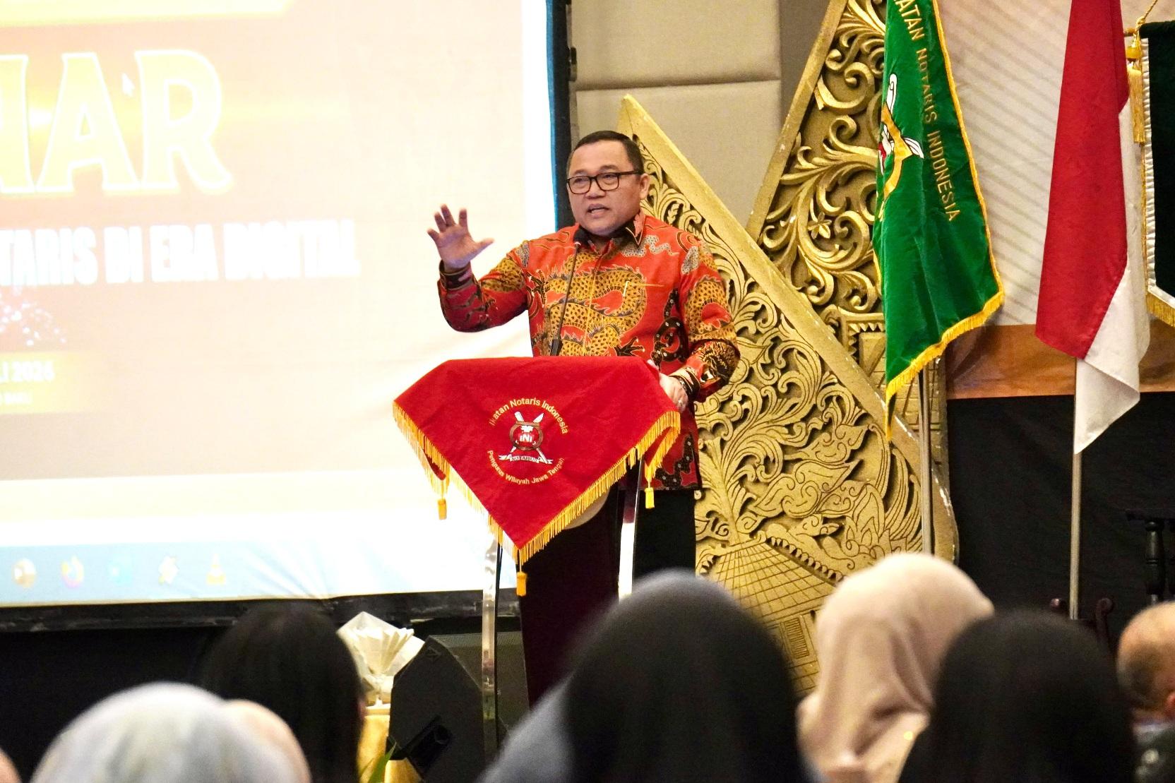 Kemenkum Jateng Hadiri Seminar Problematika Jabatan Notaris di Era Digital Peringati HUT INI Ke-118 - Tribunjateng.com
