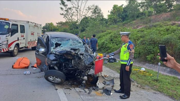 Satu Keluarga Tewas di Tol Terpeka Sepulang Liburan dari Jogja, Siswi SMA Selamat - Tribunjateng.com
