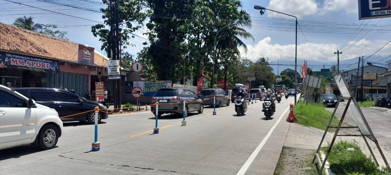 ARUS-BALIK-Kendaraan-roda-dua-yang-melintas-dari-arah-Ajibarang-ke-Purwokerto-be.jpg