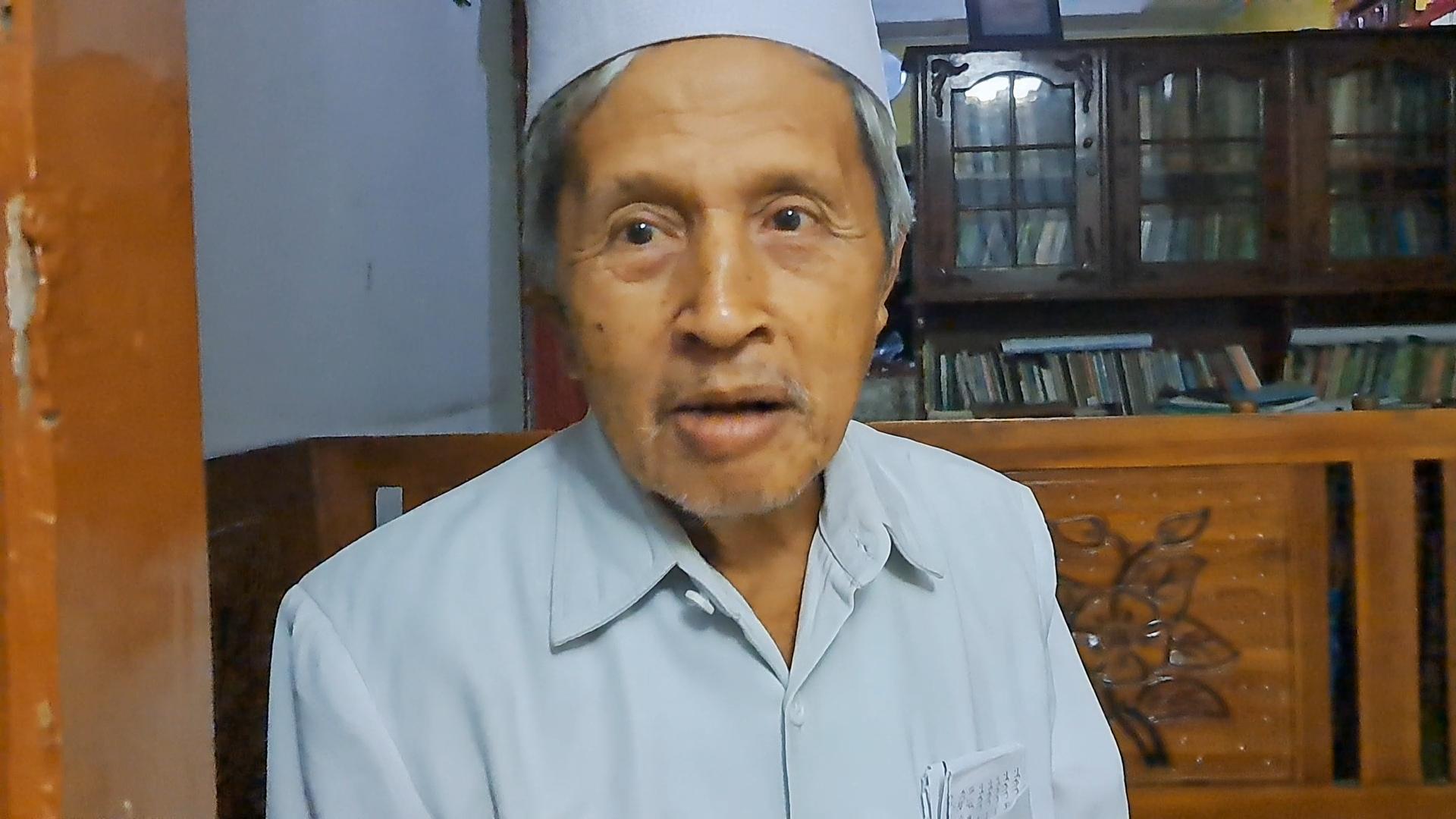 Achmad-Mustaid-Billah-70-pengasuh-Pondok-Pesantren-Sukawarah-Roudlotus-Sholichin-Sholichat.jpg