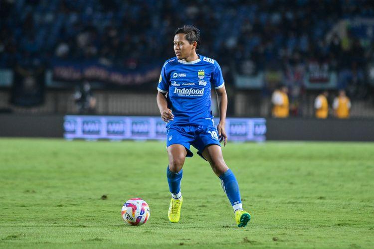 Adam-Alis-Pemain-Permanen-Persib-Bandung.jpg