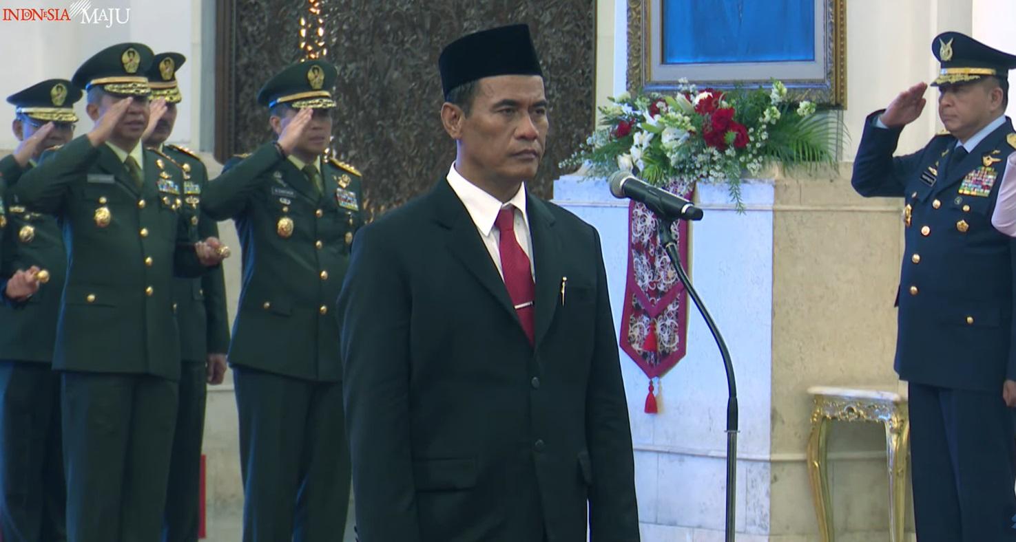Andi-Amran-Sulaiman-dilantik-sebagai-Menteri-Pertanian-masa-jabatan.jpg