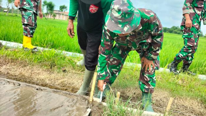 Berbekal-meteran-Danramil-Kodim-Sragen-Cek-Kualitas-Cordfd112.jpg