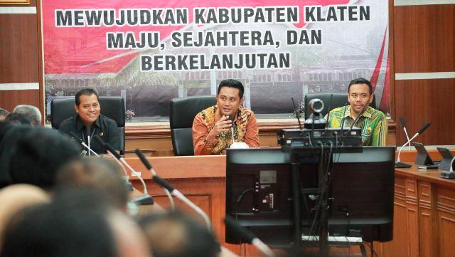 Bupati Klaten Membuka Rapat Bahas Efisiensi Anggaran APBD Tahun 2025