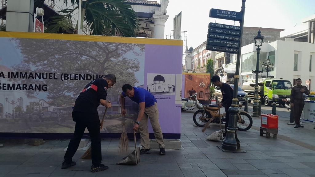 Dinas-Kebudayaan-dan-Pariwisata-Disbudpar-Kota-Semarang-melakukan-resik-resik.jpg