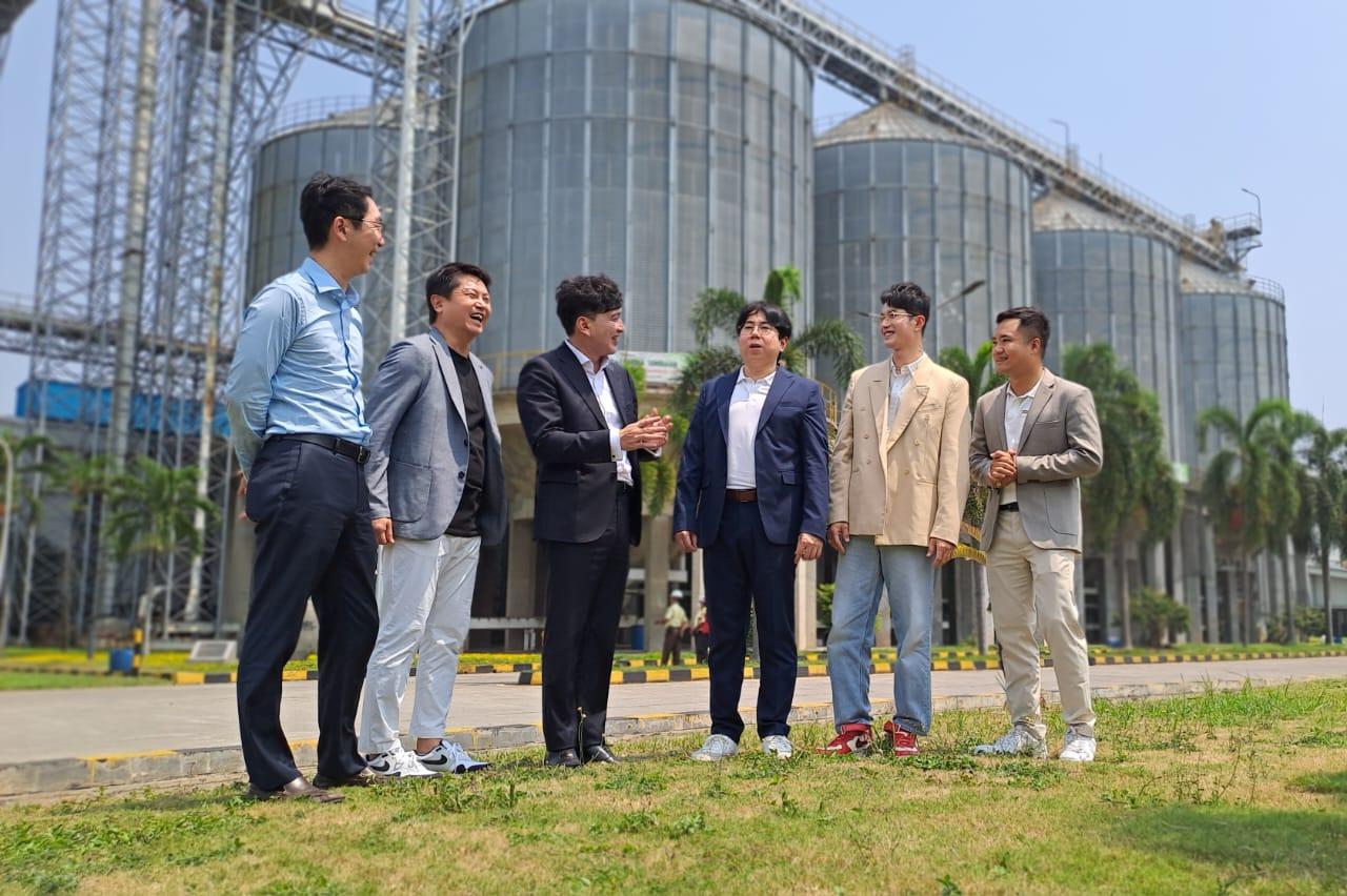 Direktur-PT-Dabin-Energy-Solutions-Mr-Eric-Bae-beserta.jpg