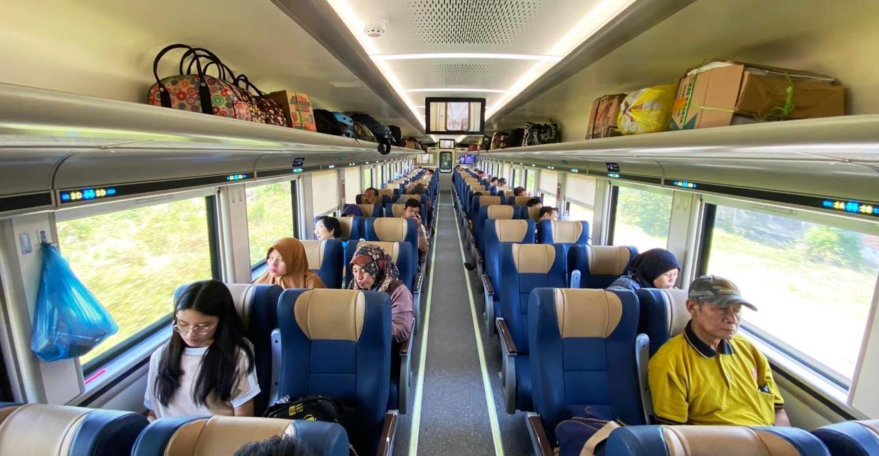 Dokumentasi-keberangkatan-kereta-dari-stasiun-Daop-5-Purwokerto.jpg