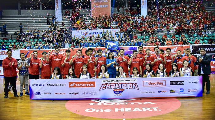 Foto-Champion-Kategori-Pebasket-Putra-dari-SMA-Tritunggal-Semarangfds45t.jpg