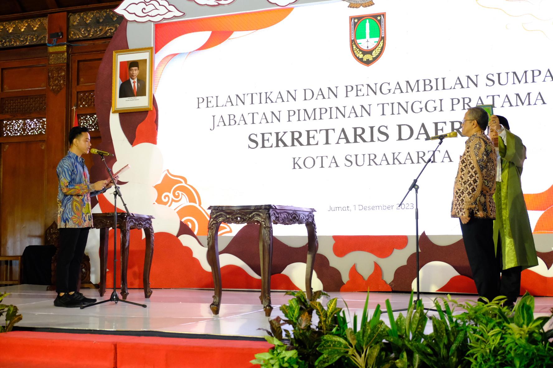 Budi Murtono Dilantik Jadi Sekda Kota Solo, Gantikan Ahyani yang Pensiun