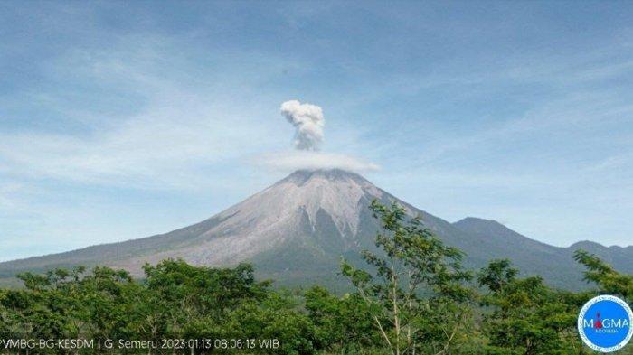 Gunung-Semeru-terus-menujukkan-aktivitas-vulkanik.jpg