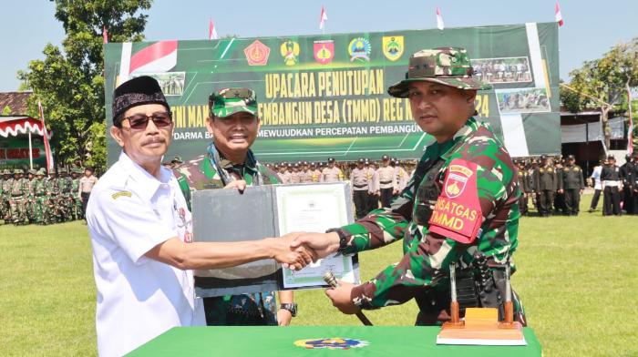 Irdam-IVDiponegoro-Brigjen-TNI-Yudi-Pranoto-SH-MM-resmi-tutup-TMMDsa2111.jpg