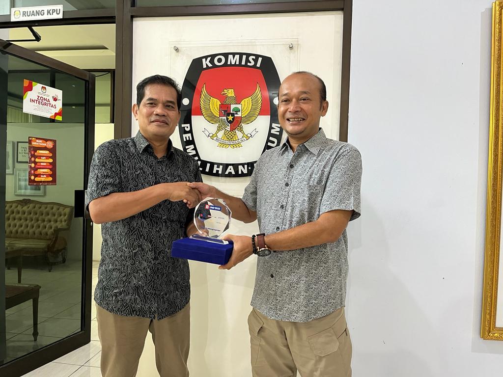 KPU-Jateng-Terima-Kunjungan-dari-Universe-Bahas-Peran-Media-Dalam-Pemilu-2024.jpg