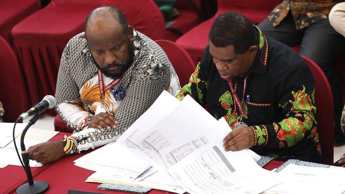 KPU-Papua-Pegunungan-mengikuti-rapat-pleno-rekapitulasi.jpg