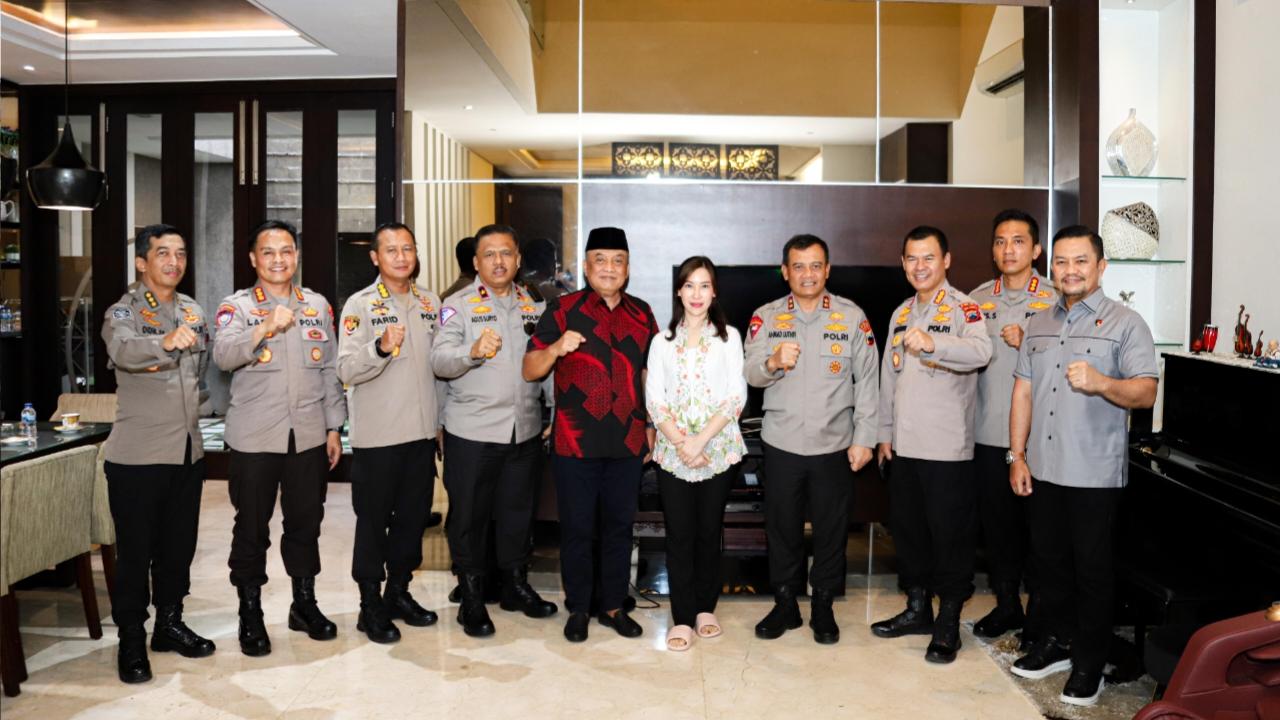 Kapolda-Jawa-Tengah-Irjen-Pol-Ahmad-Luthfi-melaksanakan-kegiatan-Anjangsana-di-kediaman.jpg