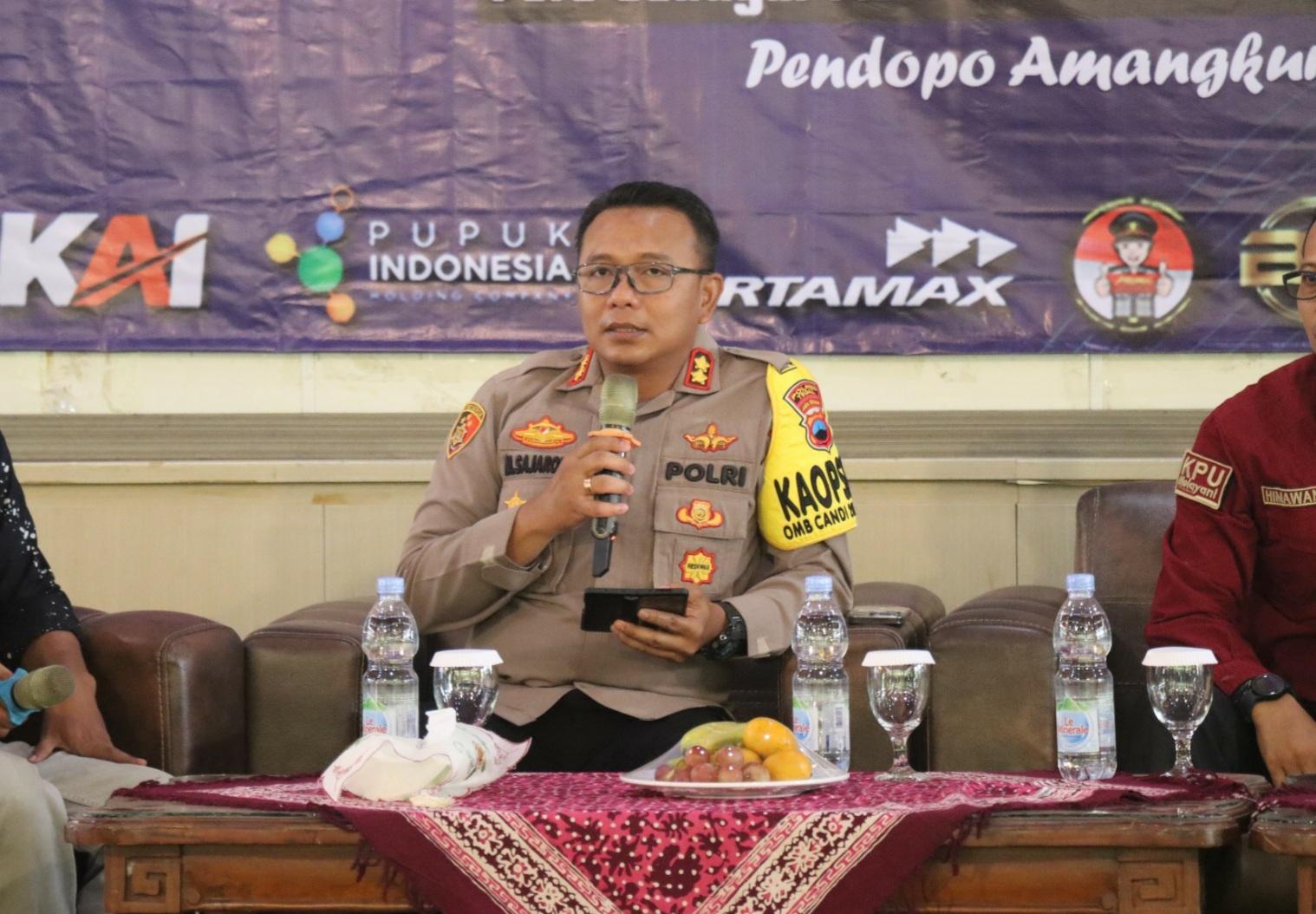 Kapolres-Tegal-AKBP-Mochammad-Sajarod-Zakun-saat-menjadi-pembicara.jpg