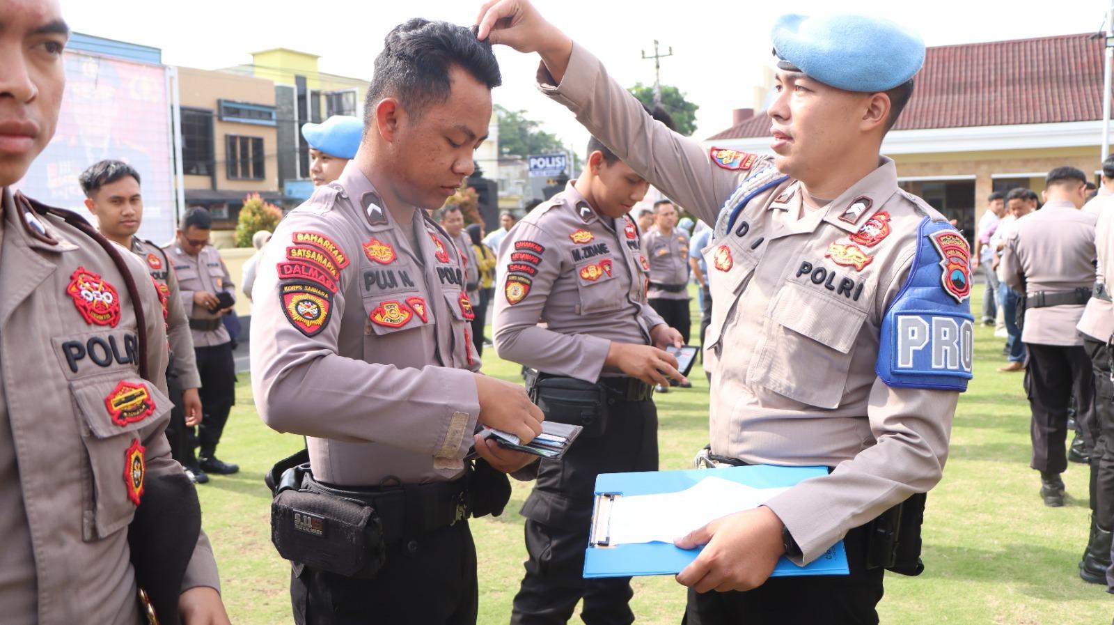 Pimpin Gaktibplin, Kasipropam Polres Wonosobo Tekankan Disiplin Lalu Lintas dan Netralitas Pilkada