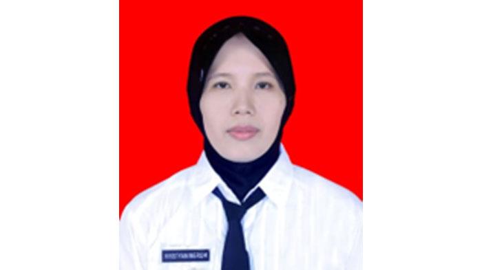 Kristyaningrum-S-Pd-Guru-SMP-Negeri-1-Kajen-Kab-Pekalongangfdr56.jpg