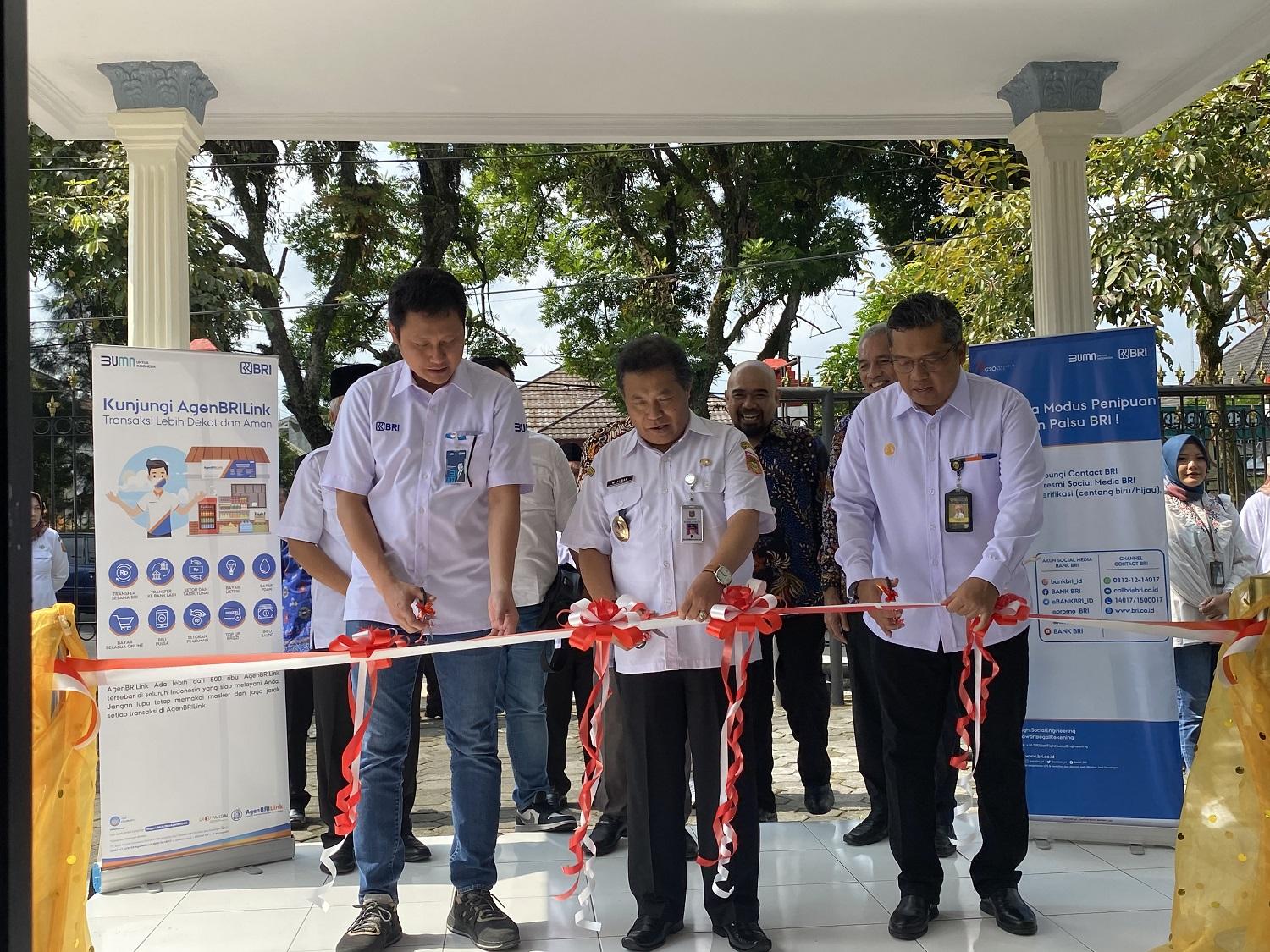 Pusat Literasi Keuangan dan Perbankan Terpadu Satu Atap Kabupaten Wonosobo Resmi Dilaunching