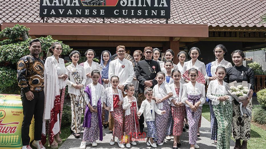Meriahnya Parade Festival 1.000 Kebaya di Alun-Alun Bandungan, Ada Encim, Brokat Hingga Janggan