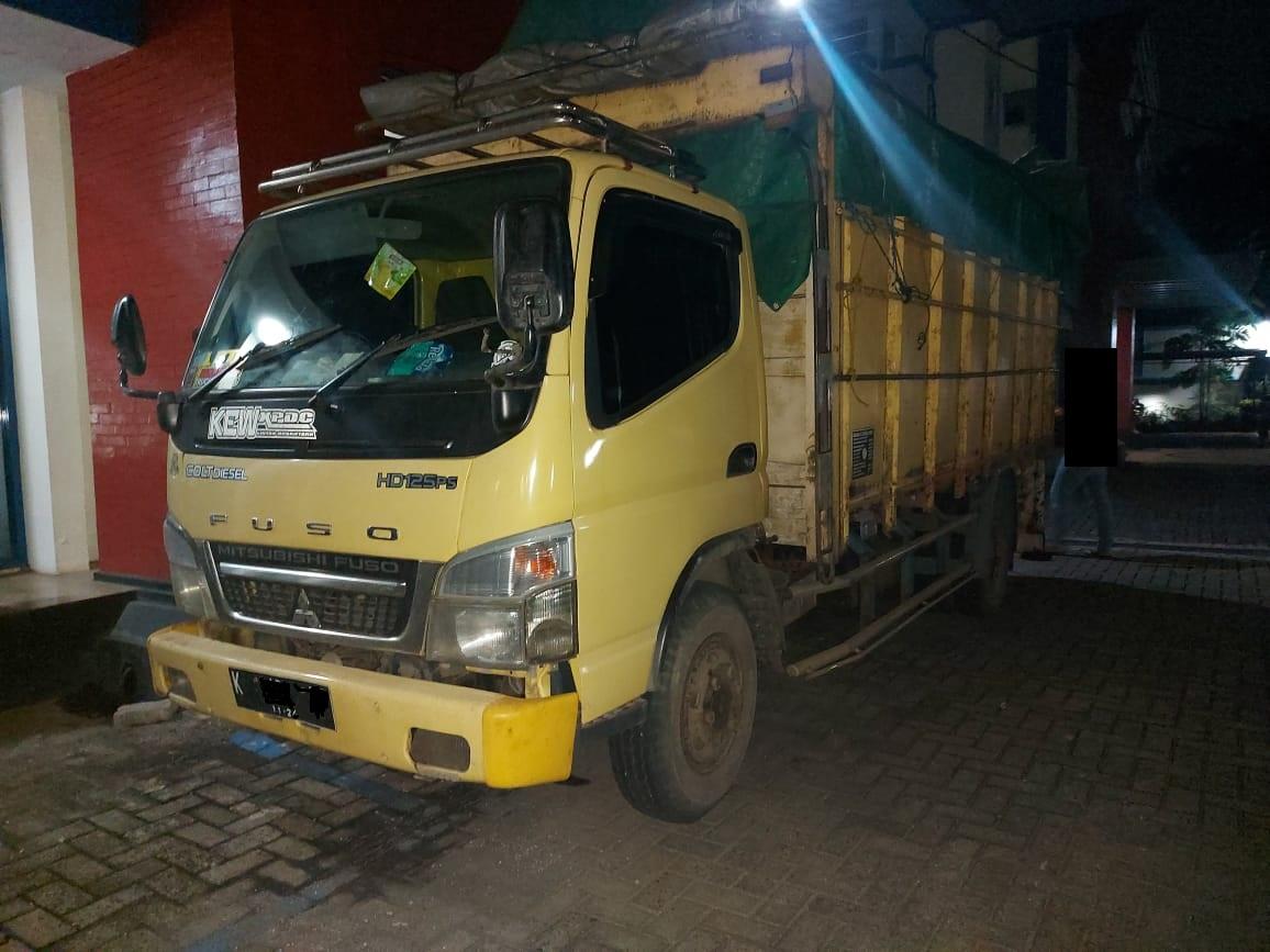Mobil-truk-pengangkut-rokok-ilegal-di-Kudus.jpg