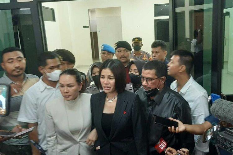Nikita Mirzani Ungkap Dito Sengaja Tak Datang Sidang: Biar Saya Lama Dipenjara