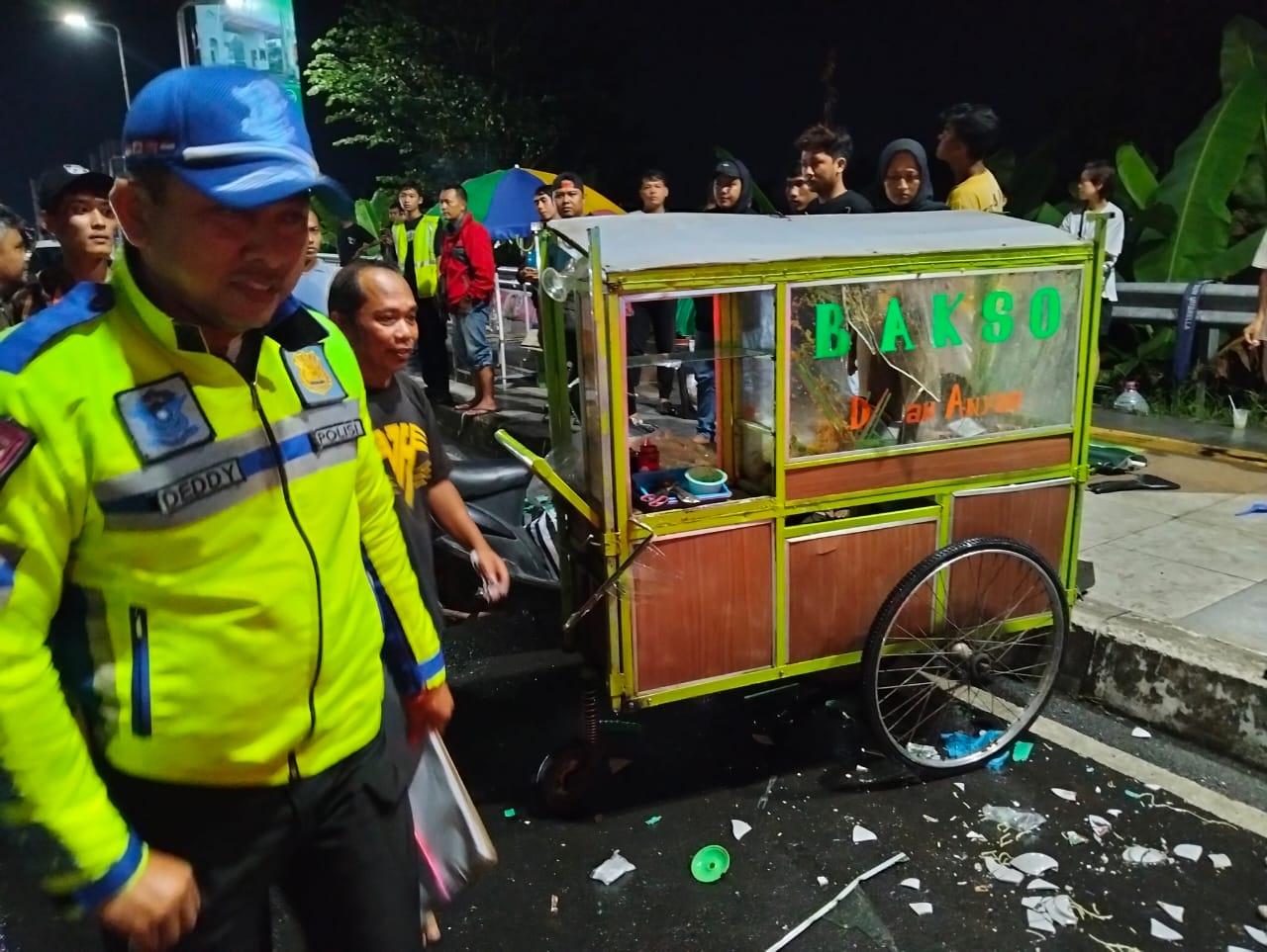 Kecelakaan Karambol di Purwokerto Libatkan 4 Kendaraan dan 2 Gerobak, Ini Kronologinya
