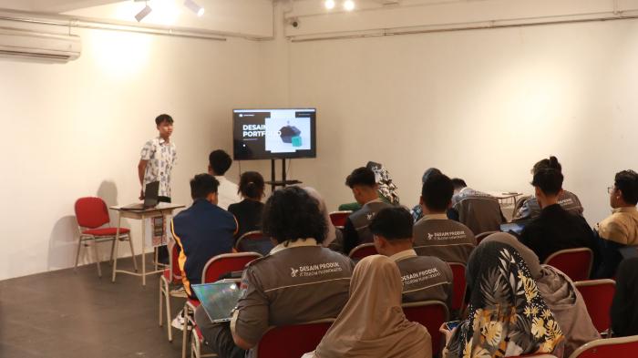 Pameran-Creative-Beyond-Boundaries-di-Galeri-Satria-Institut-Teknologi-Telkom-Purwokerto.jpg