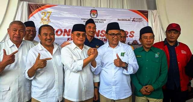 Pasangan-Calon-Bupati-Dan-Wakil-Bupati-Pati-Sudewo-dan-Risma-Ardhi-Chandra-b.jpg